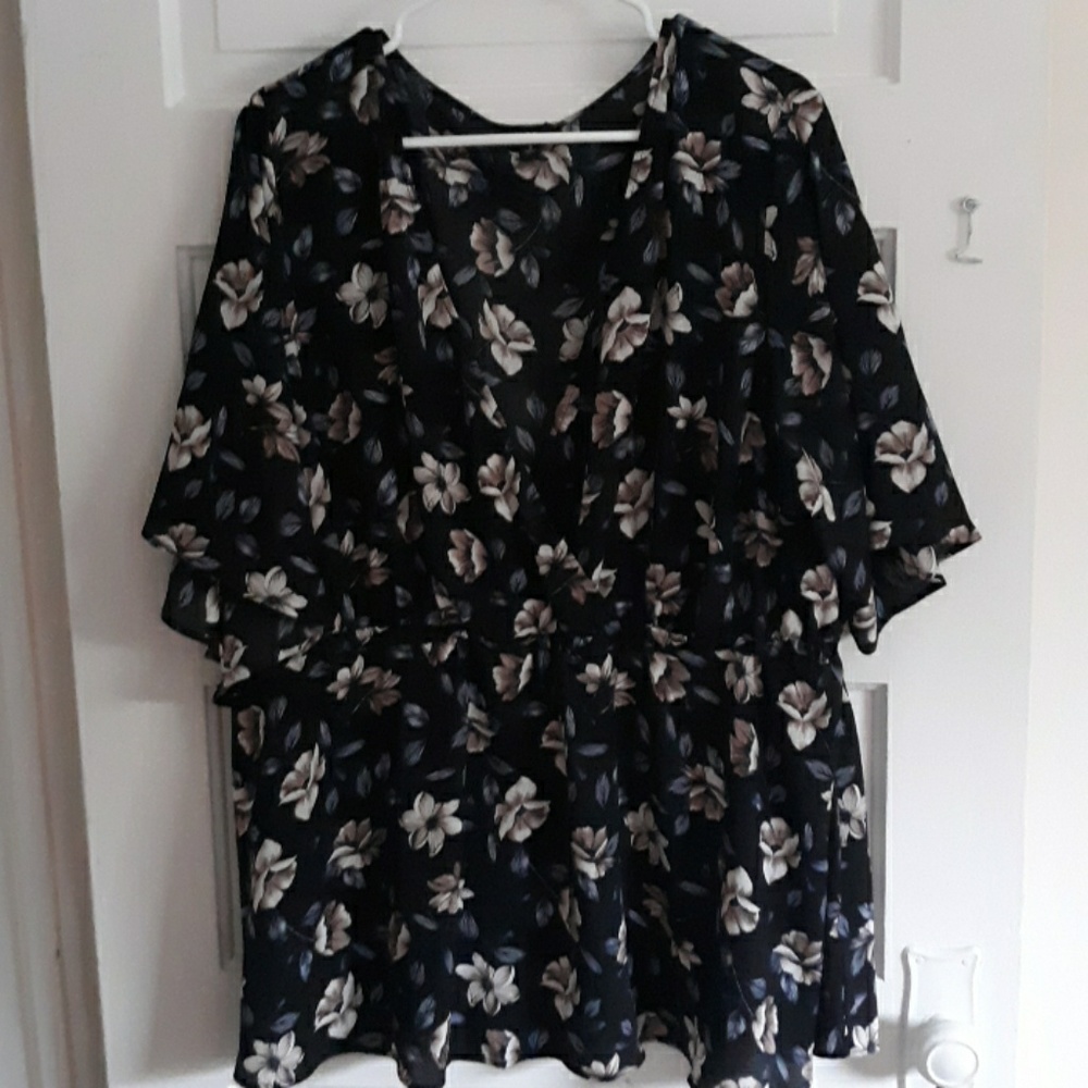 Torrid floral top